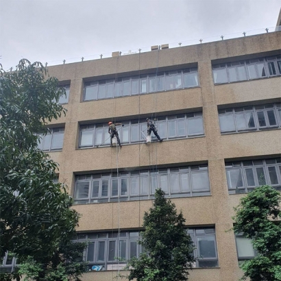 靜心高中外牆清洗-_2_.jpg
