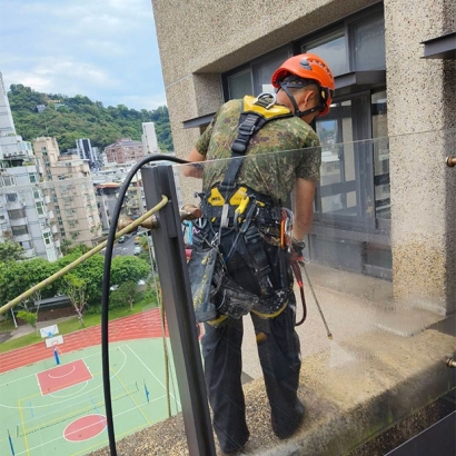 靜心高中外牆清洗-_5_.jpg