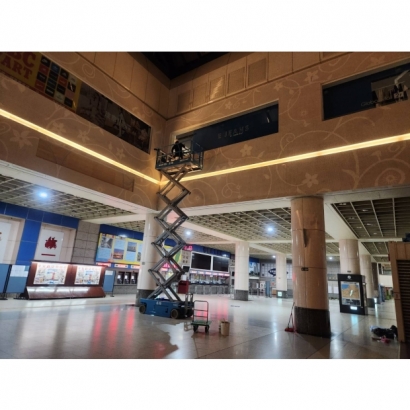 三井 室內高空清洗